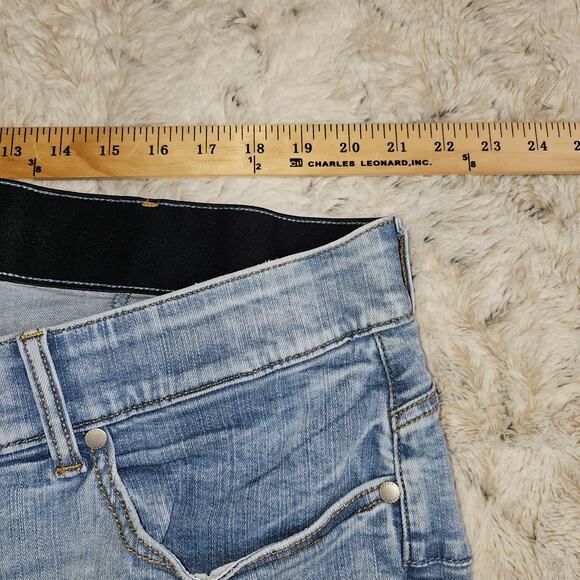 Torrid Bombshell Flair Premium Stretch Light Wash Jeans Size  Size 26S - Picture 5 of 9